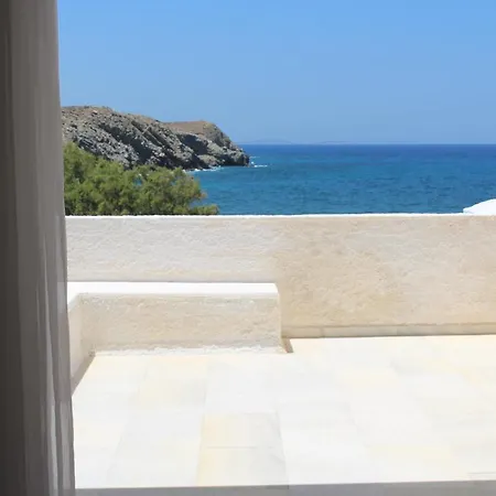 Akrotiri 别墅 Engaraí