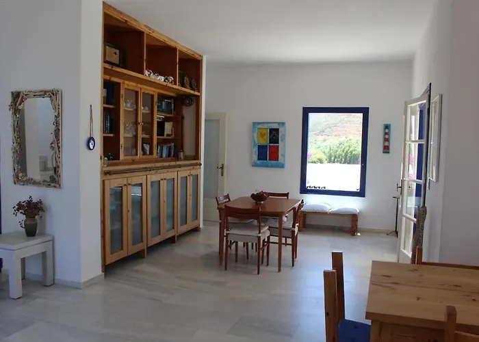 Akrotiri 别墅 Engaraí