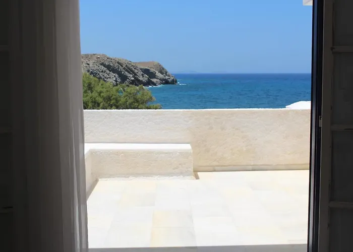 Akrotiri 别墅 Engaraí