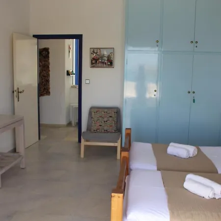 Akrotiri Εγκαρές
