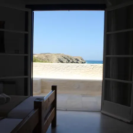 Akrotiri *