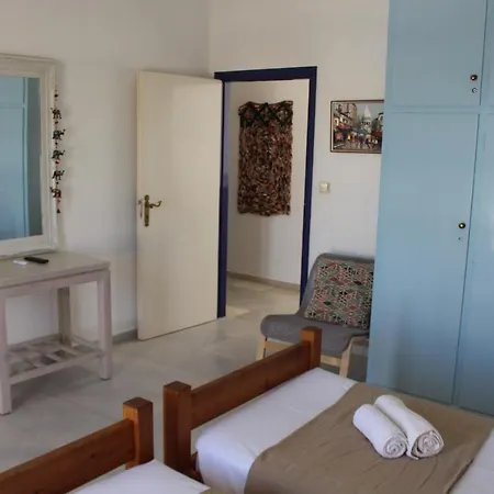 Vila Akrotiri Engaraí