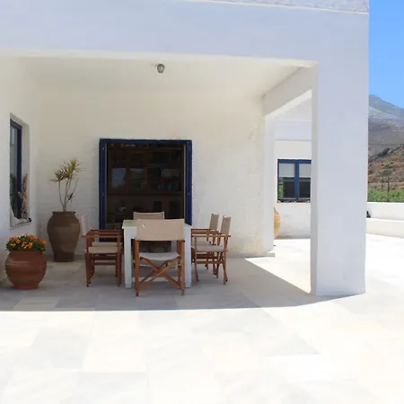 Vila Akrotiri Engaraí