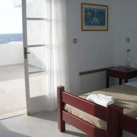 Vila Akrotiri Engaraí