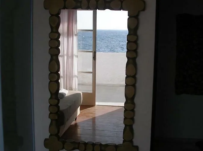 Villa Akrotiri Engaraí